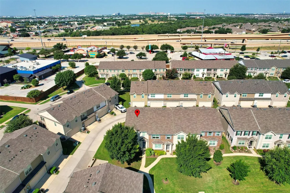 6900 Carrington Lane Fort Worth, TX 76137