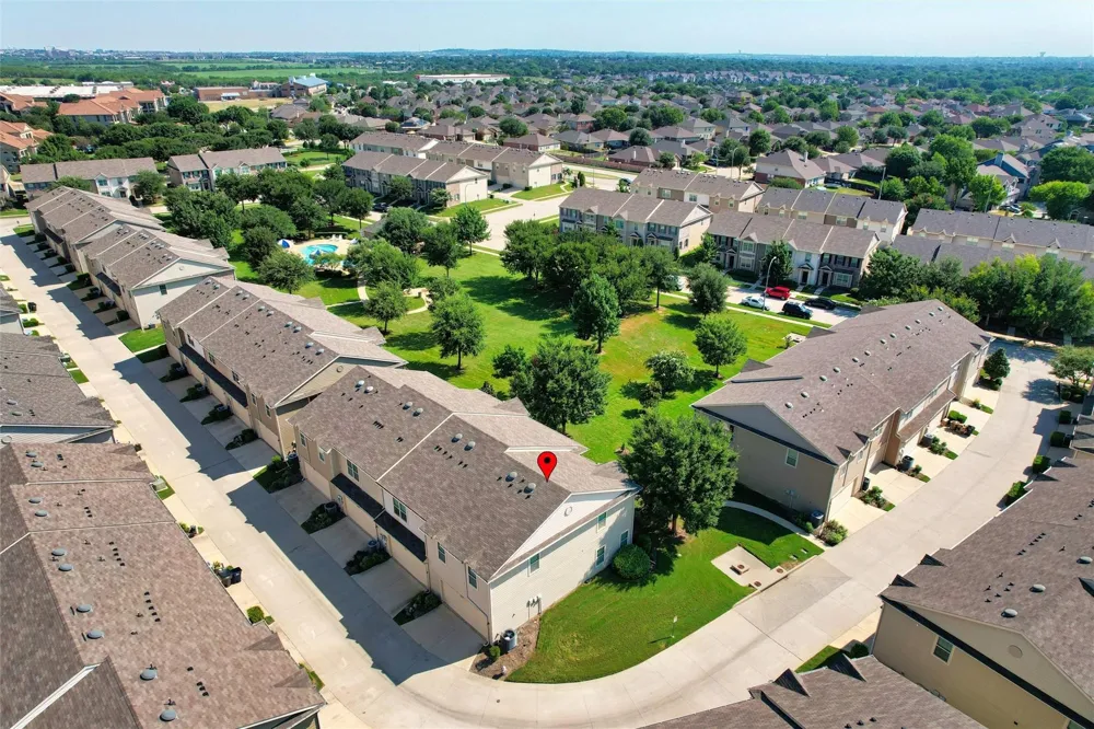6900 Carrington Lane Fort Worth, TX 76137