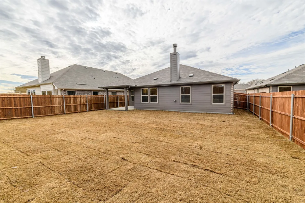 635 Frio Lane Aubrey, TX 76227