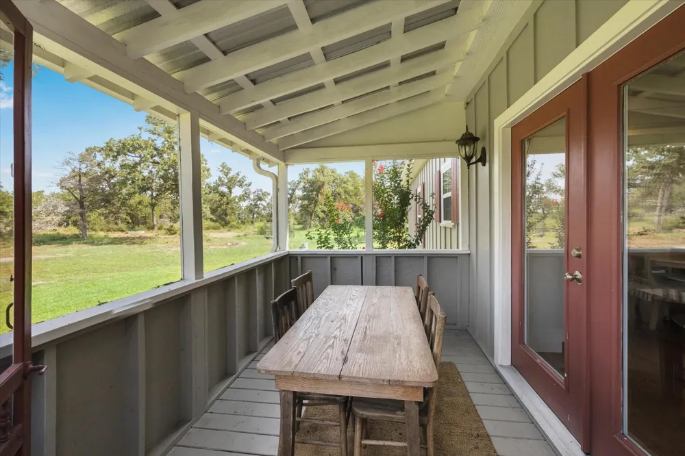 350 Floyd Lane Round Top, TX 78954