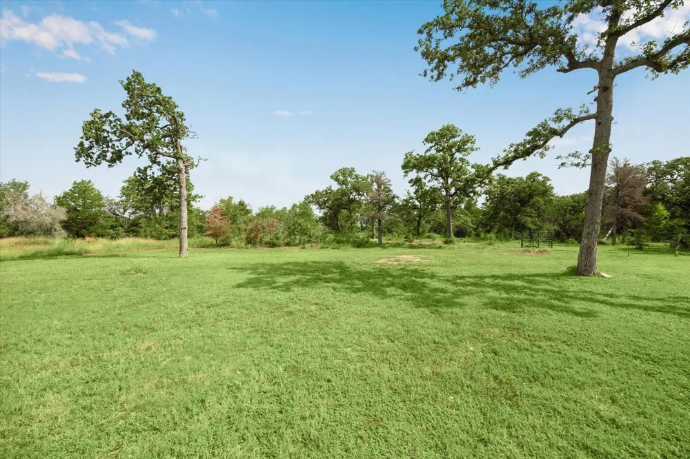 350 Floyd Lane Round Top, TX 78954