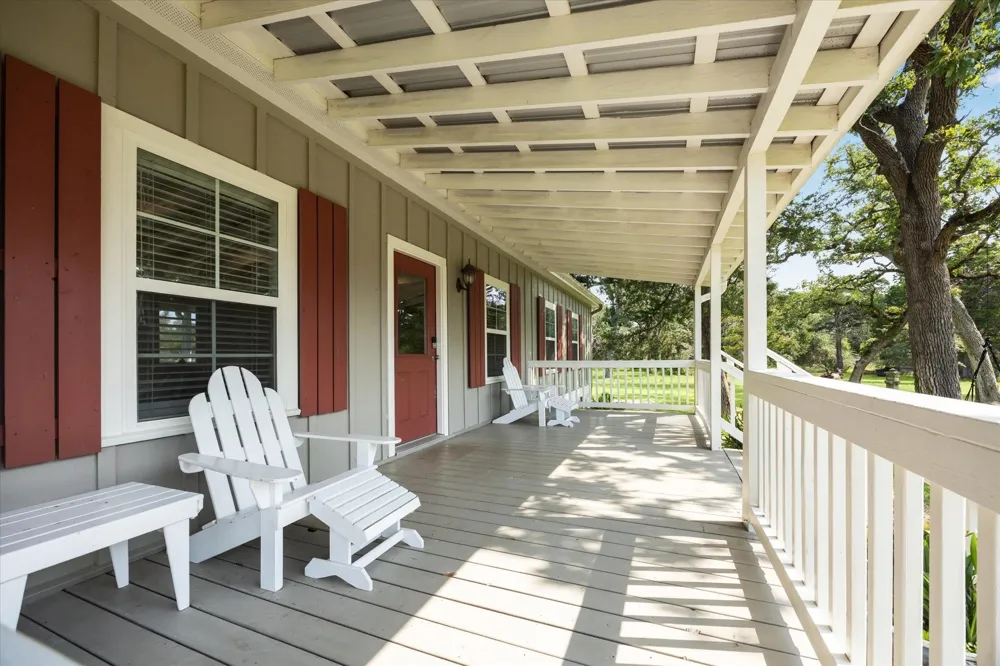 350 Floyd Lane Round Top, TX 78954