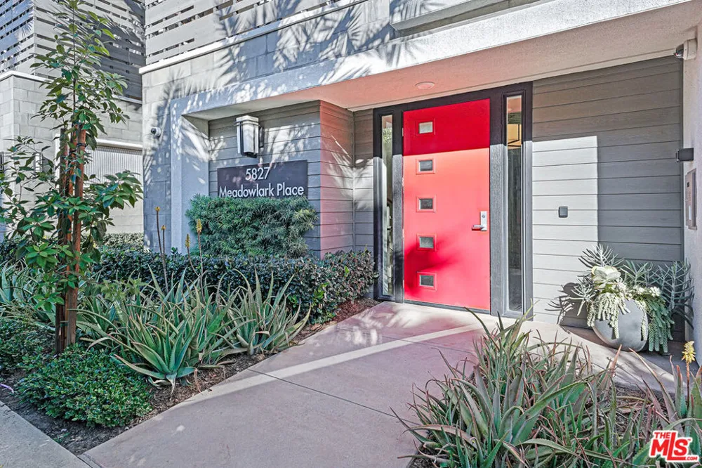 5827 Meadowlark Place #3 Playa Vista, CA 90094