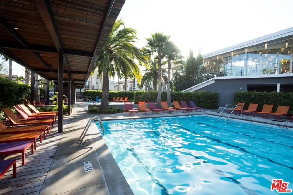 5827 Meadowlark Place #3 Playa Vista, CA 90094
