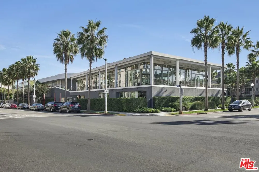 5827 Meadowlark Place #3 Playa Vista, CA 90094