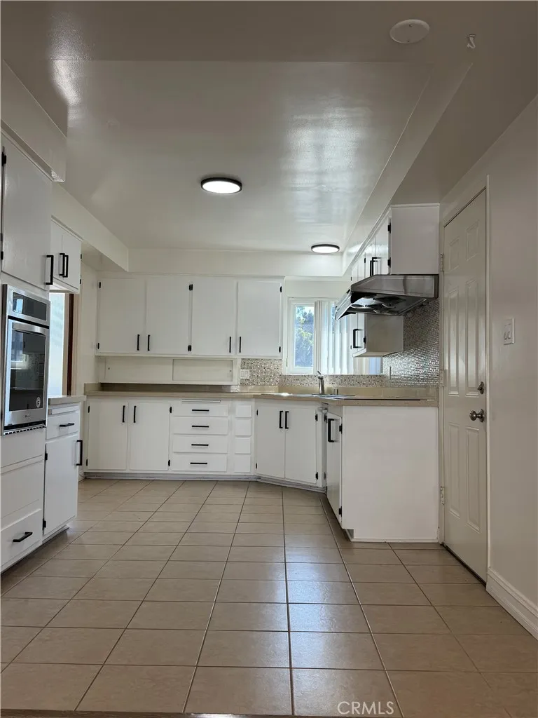 21023 Donora #A Torrance, CA 90503
