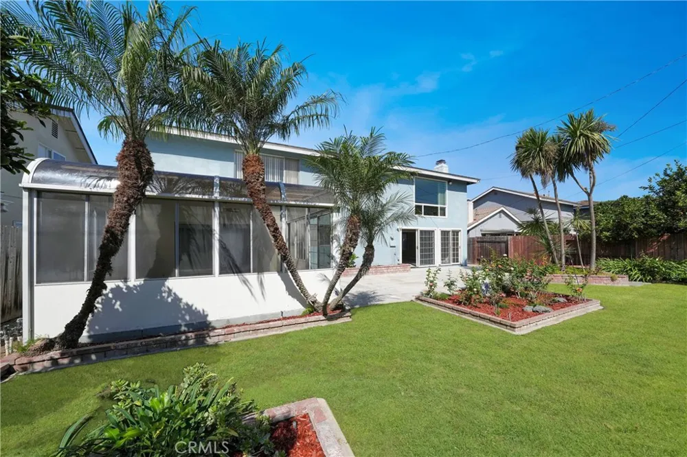 16596 Redwood Cr. Fountain Valley, CA 92708