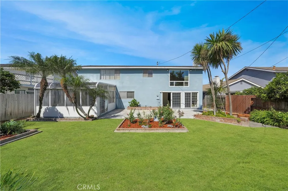 16596 Redwood Cr. Fountain Valley, CA 92708
