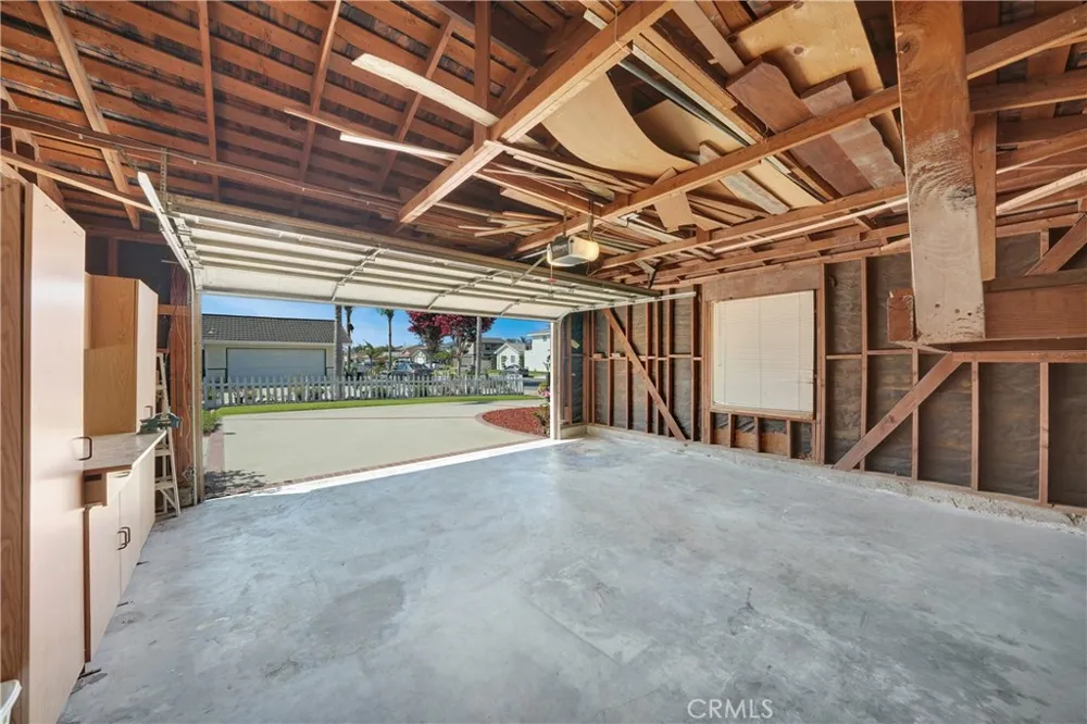 16596 Redwood Cr. Fountain Valley, CA 92708