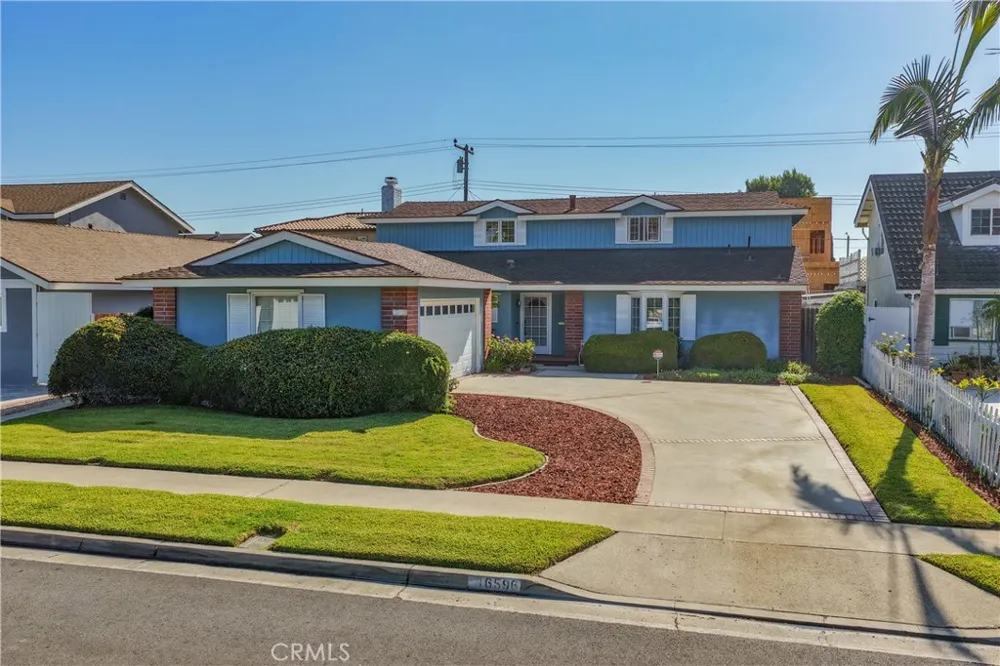 16596 Redwood Cr. Fountain Valley, CA 92708