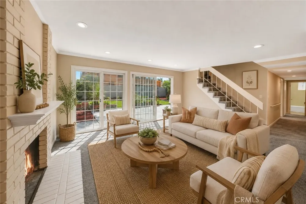 16596 Redwood Cr. Fountain Valley, CA 92708