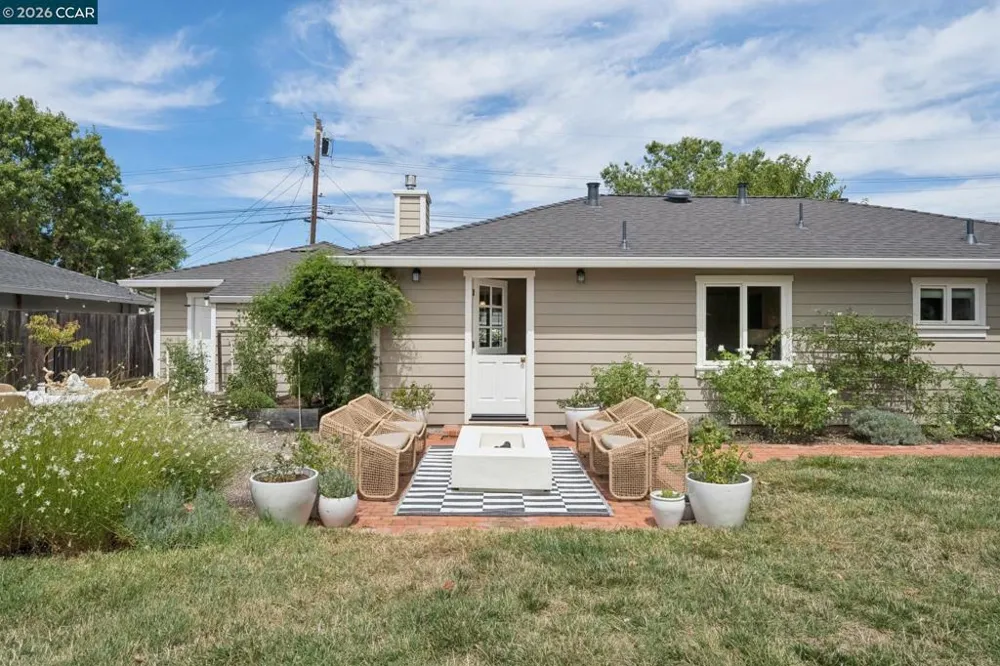 137 Adria Dr Pleasant Hill, CA 94523