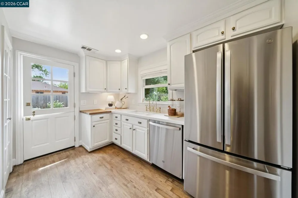 137 Adria Dr Pleasant Hill, CA 94523