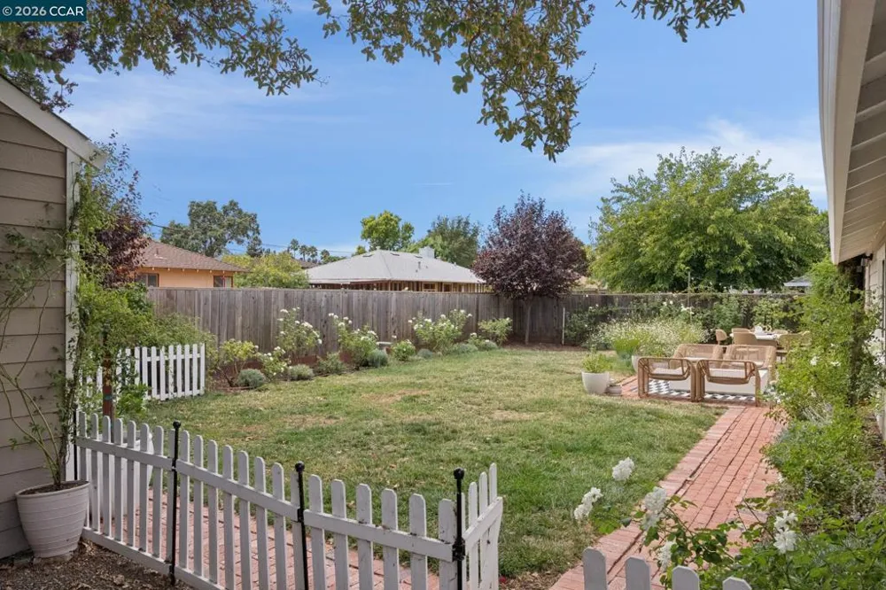 137 Adria Dr Pleasant Hill, CA 94523