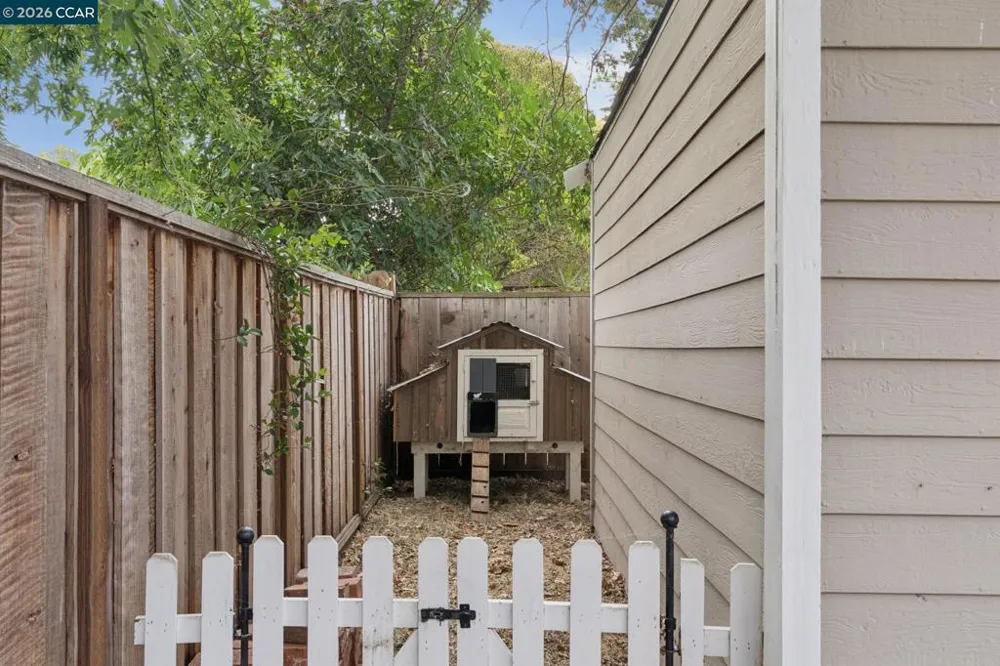 137 Adria Dr Pleasant Hill, CA 94523