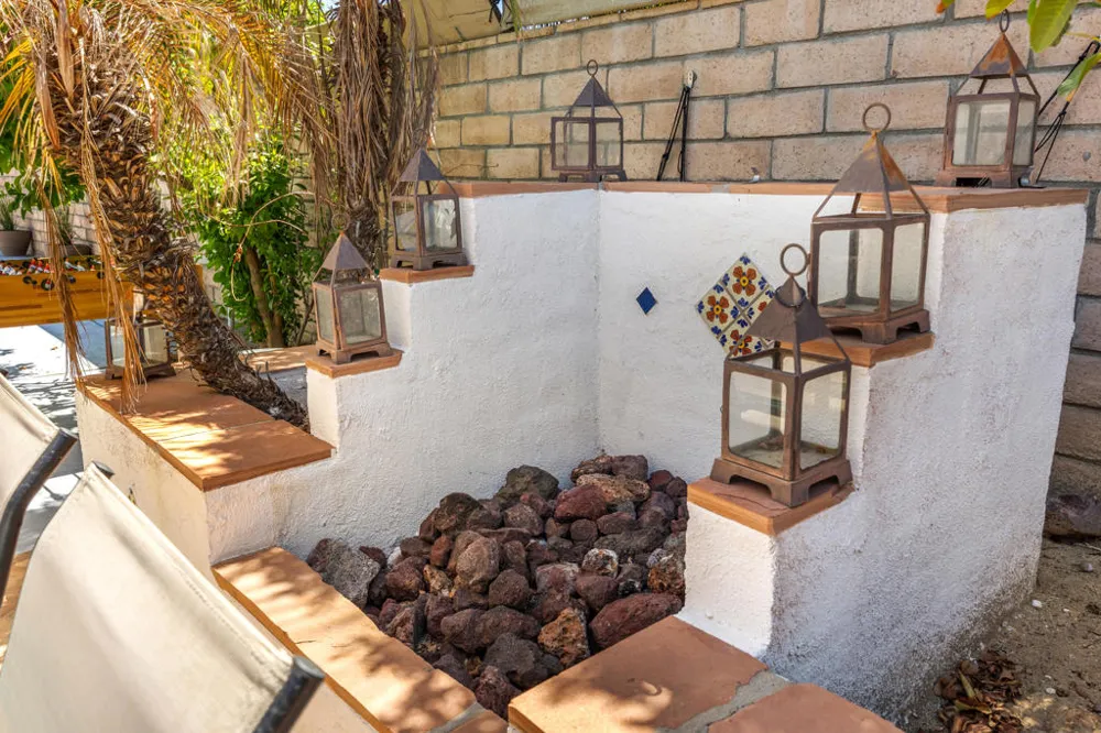 4385 E Paseo Caroleta Palm Springs, CA 92264