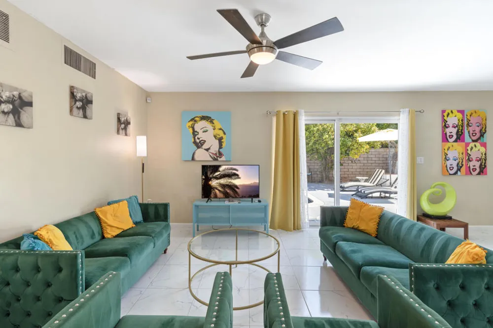 4385 E Paseo Caroleta Palm Springs, CA 92264