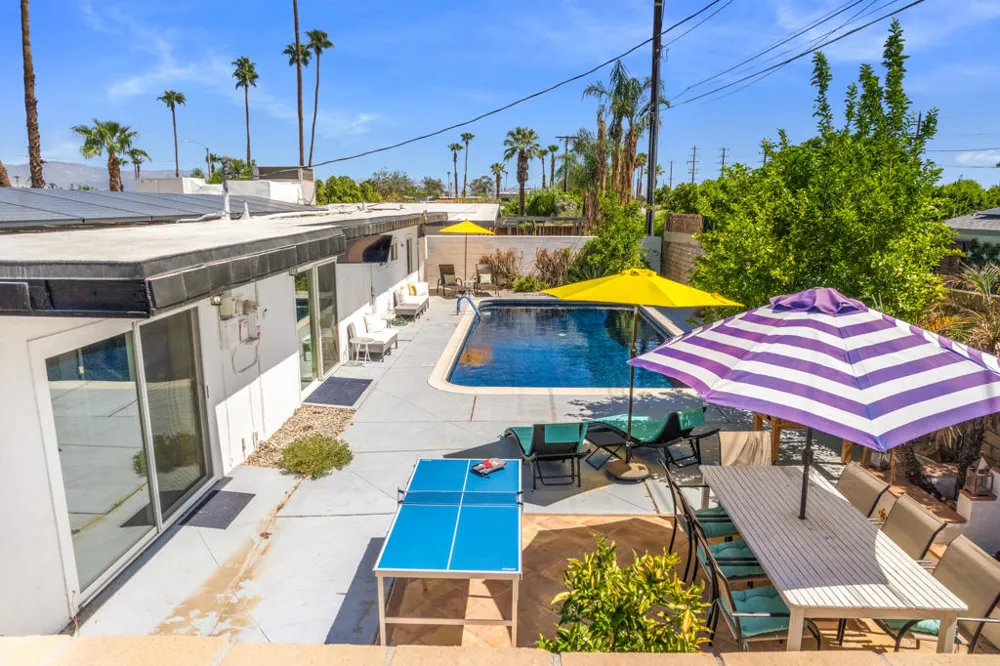 4385 E Paseo Caroleta Palm Springs, CA 92264