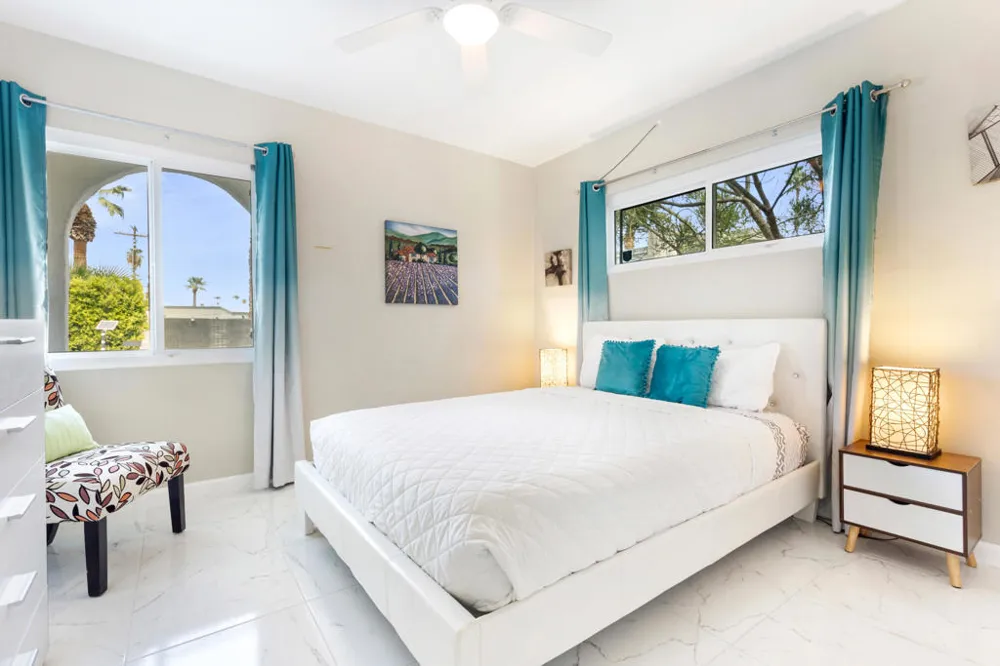4385 E Paseo Caroleta Palm Springs, CA 92264