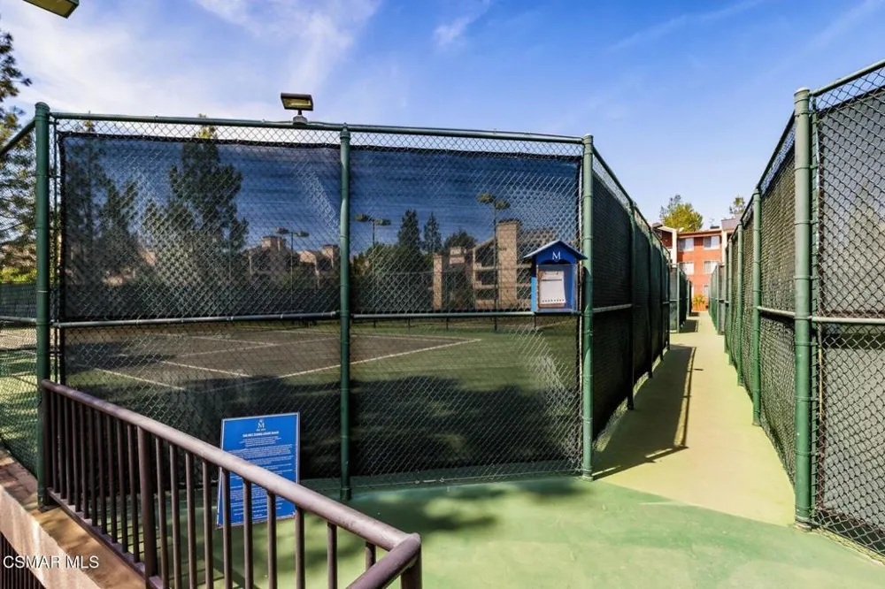 5530 Owensmouth Avenue #114 Woodland Hills, CA 91367