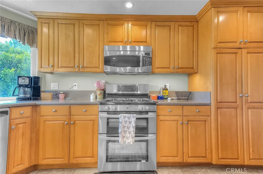 9547 Manzanita Drive Alta Loma, CA 91737