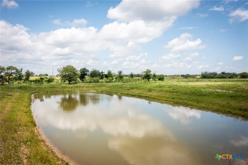 181 Pine Meadow Road Seguin, TX 78155