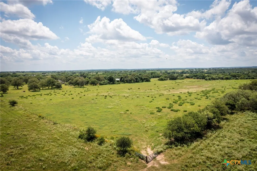 181 Pine Meadow Road Seguin, TX 78155