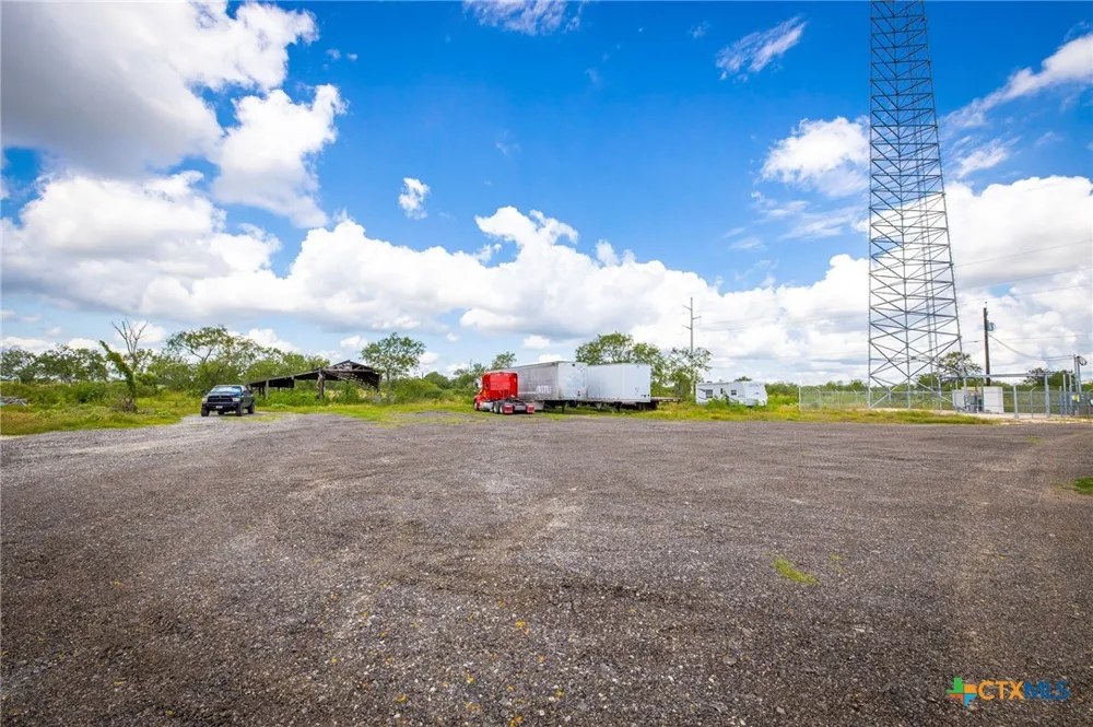 181 Pine Meadow Road Seguin, TX 78155