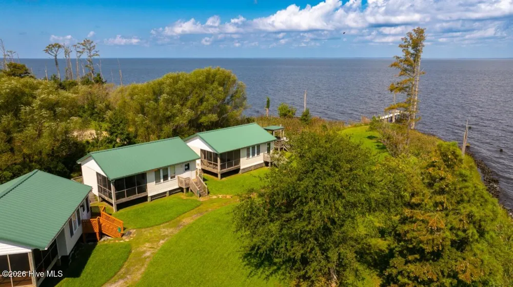139 Lasseters Landing #D Columbia, NC 27925