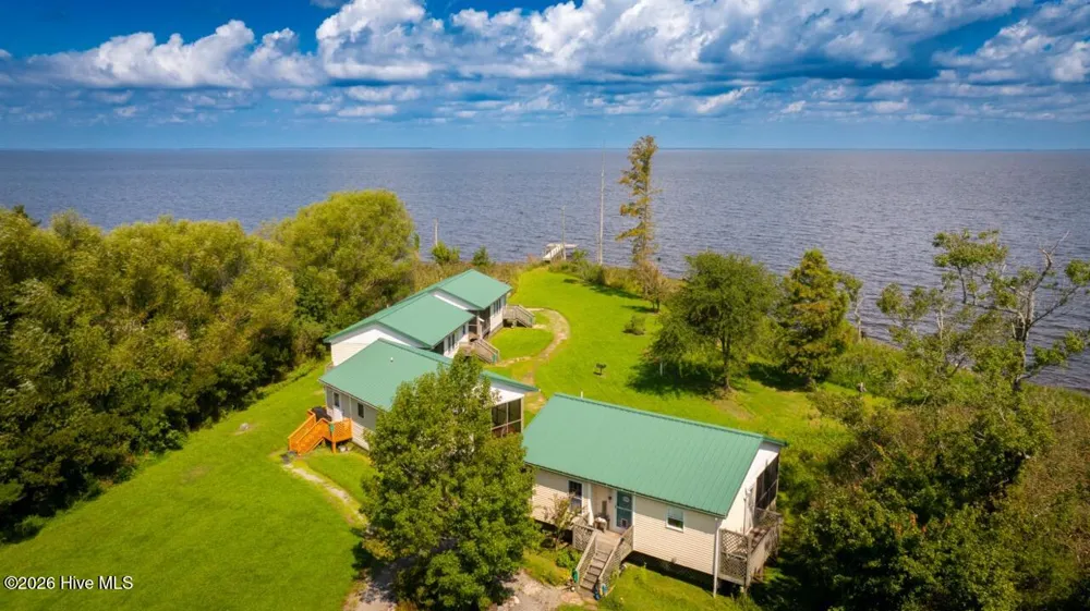 139 Lasseters Landing #D Columbia, NC 27925