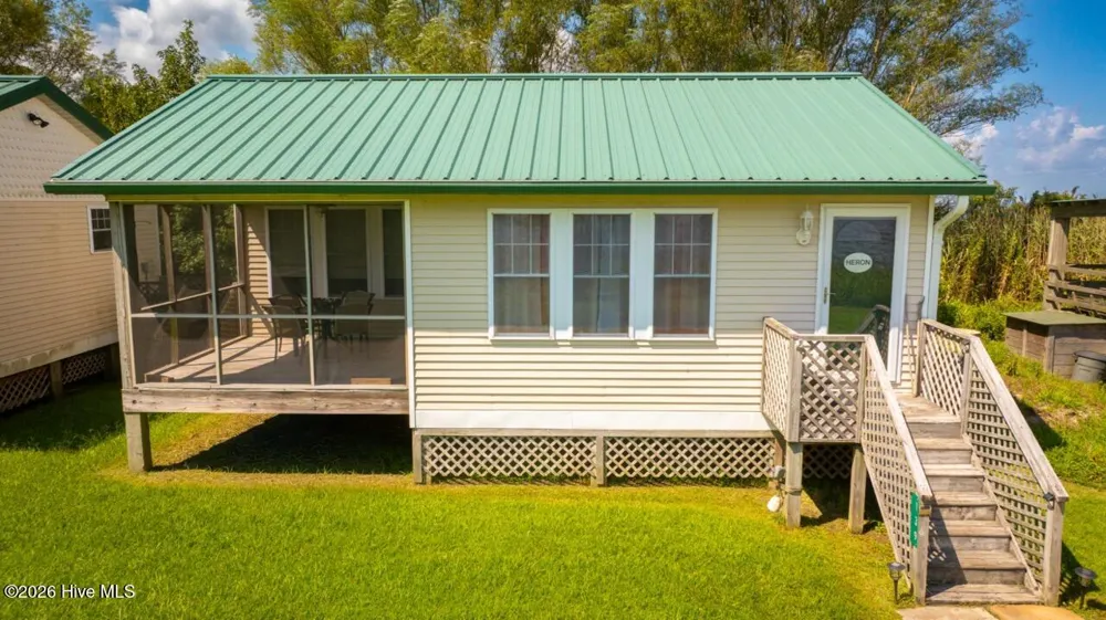 139 Lasseters Landing #D Columbia, NC 27925