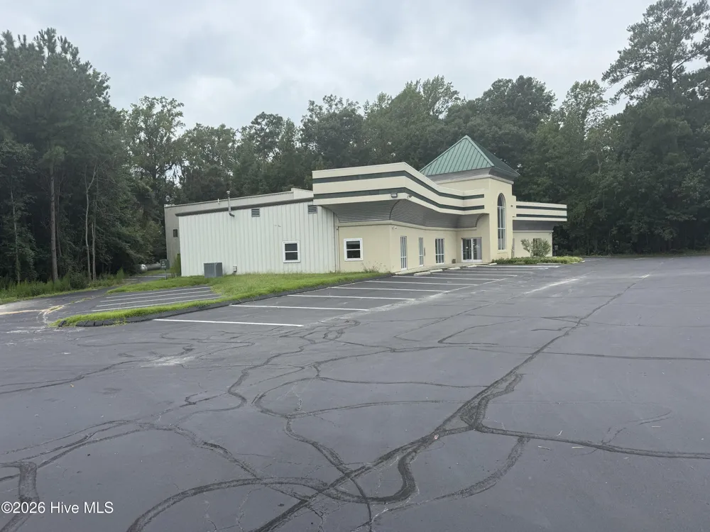 1385 John Small Avenue Washington, NC 27889