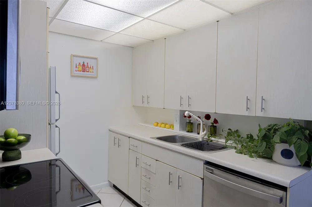 2052 E Harwood E #2052 Deerfield Beach, FL 33442
