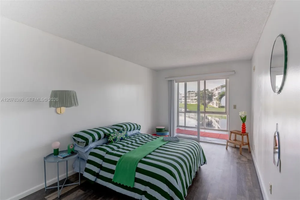 2052 E Harwood E #2052 Deerfield Beach, FL 33442
