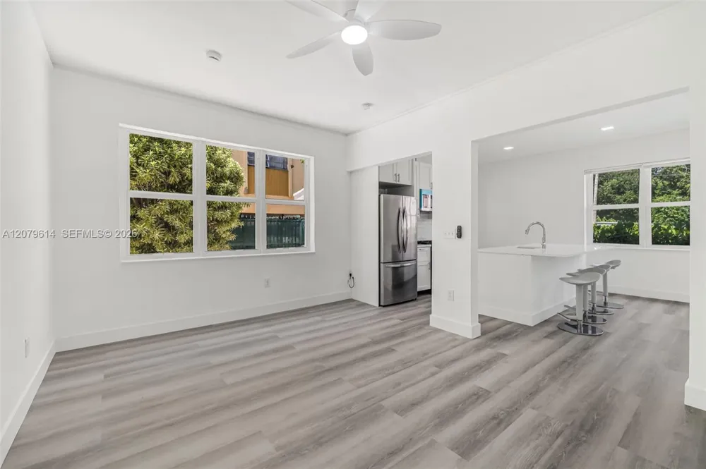 340 NE 125th St North Miami, FL 33161