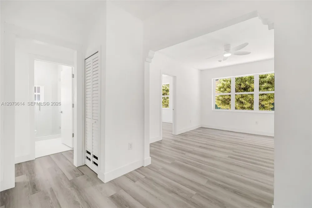 340 NE 125th St North Miami, FL 33161