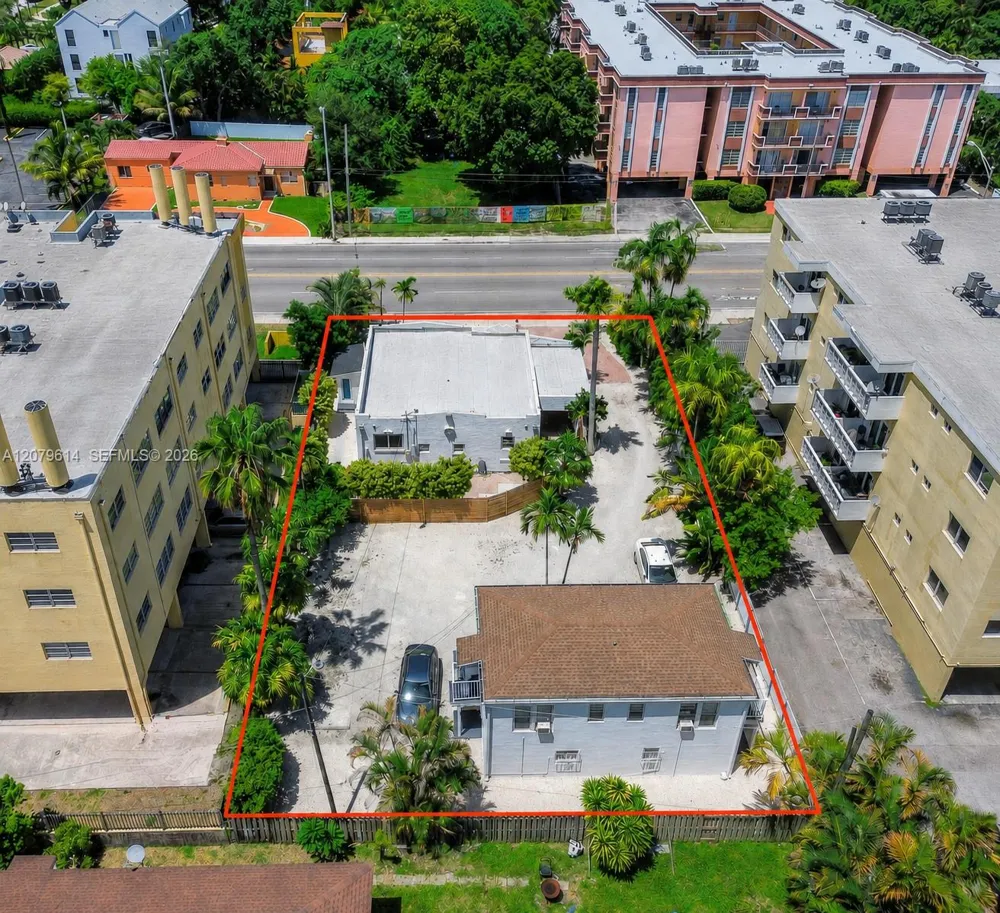 340 NE 125th St North Miami, FL 33161