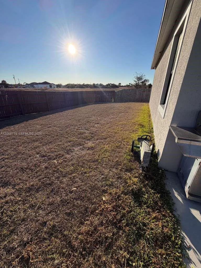 9026 W Mac Ct La Belle, FL 33935