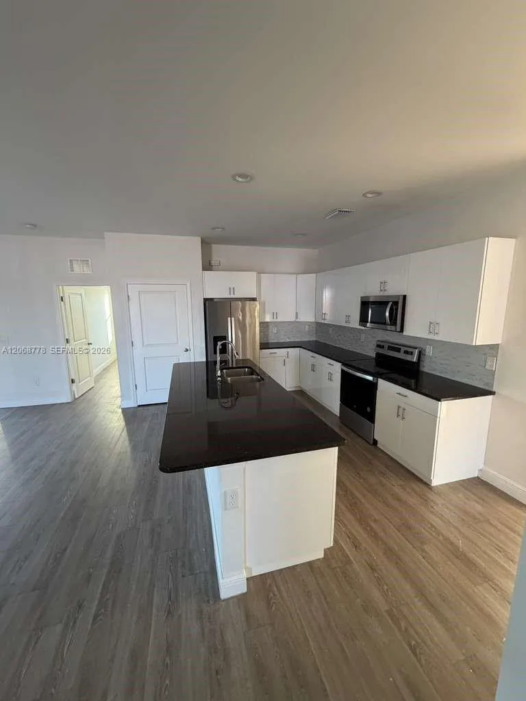 9026 W Mac Ct La Belle, FL 33935