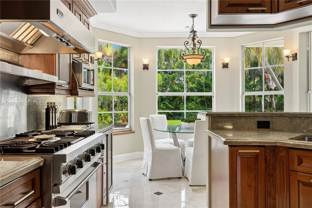 8445 SW 163rd Ter Palmetto Bay, FL 33157