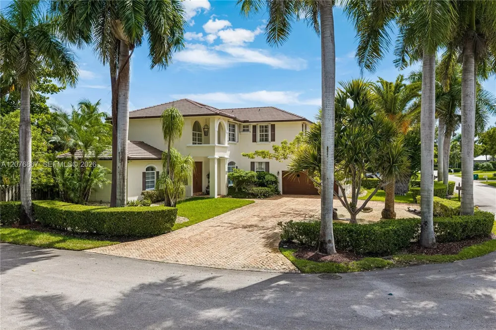 8445 SW 163rd Ter Palmetto Bay, FL 33157