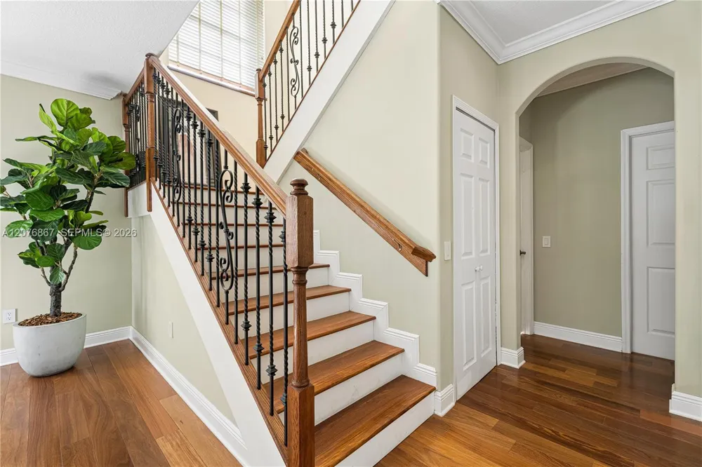 8445 SW 163rd Ter Palmetto Bay, FL 33157