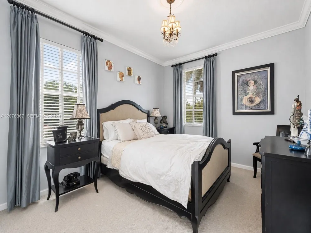 8445 SW 163rd Ter Palmetto Bay, FL 33157