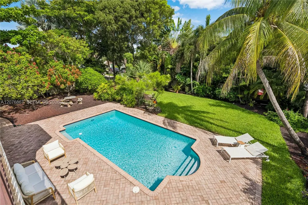 8445 SW 163rd Ter Palmetto Bay, FL 33157