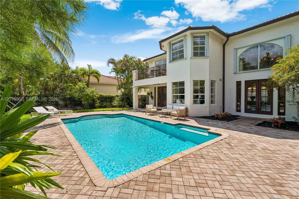 8445 SW 163rd Ter Palmetto Bay, FL 33157
