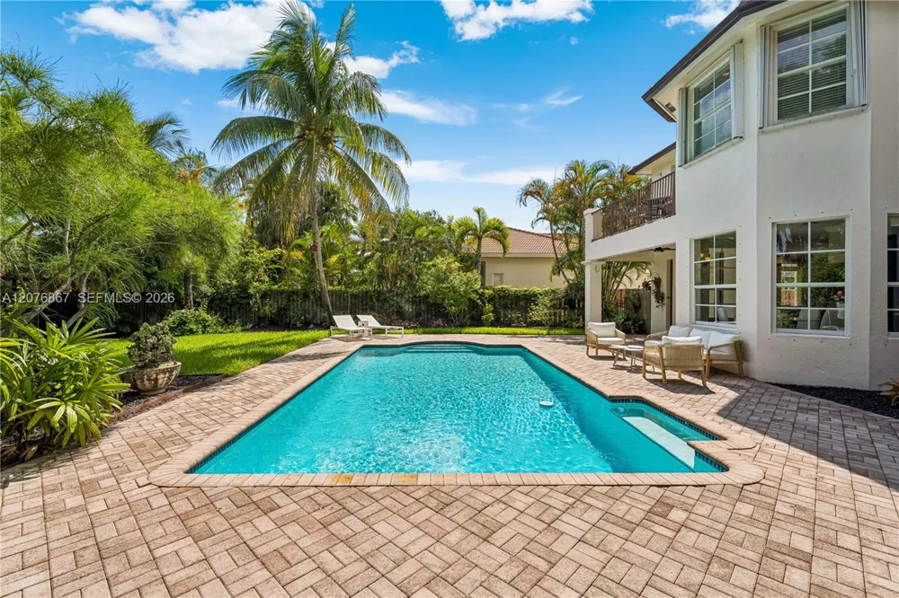 8445 SW 163rd Ter Palmetto Bay, FL 33157