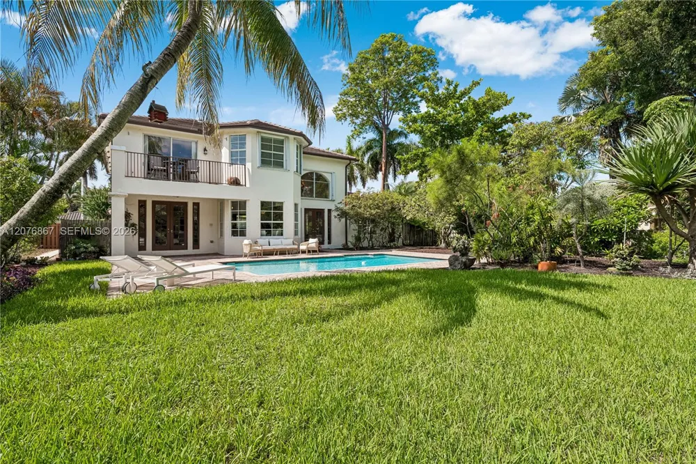 8445 SW 163rd Ter Palmetto Bay, FL 33157