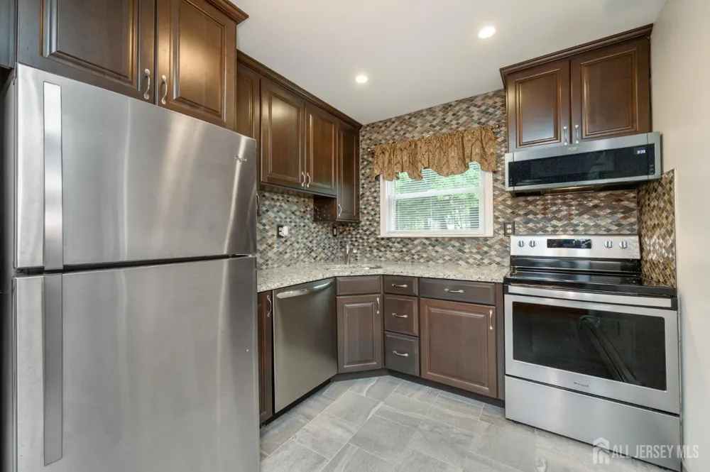 18 Deanna Drive #47 Hillsborough, NJ 08844