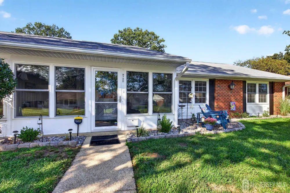 976 Aberdeen Drive Lakewood, NJ 08701