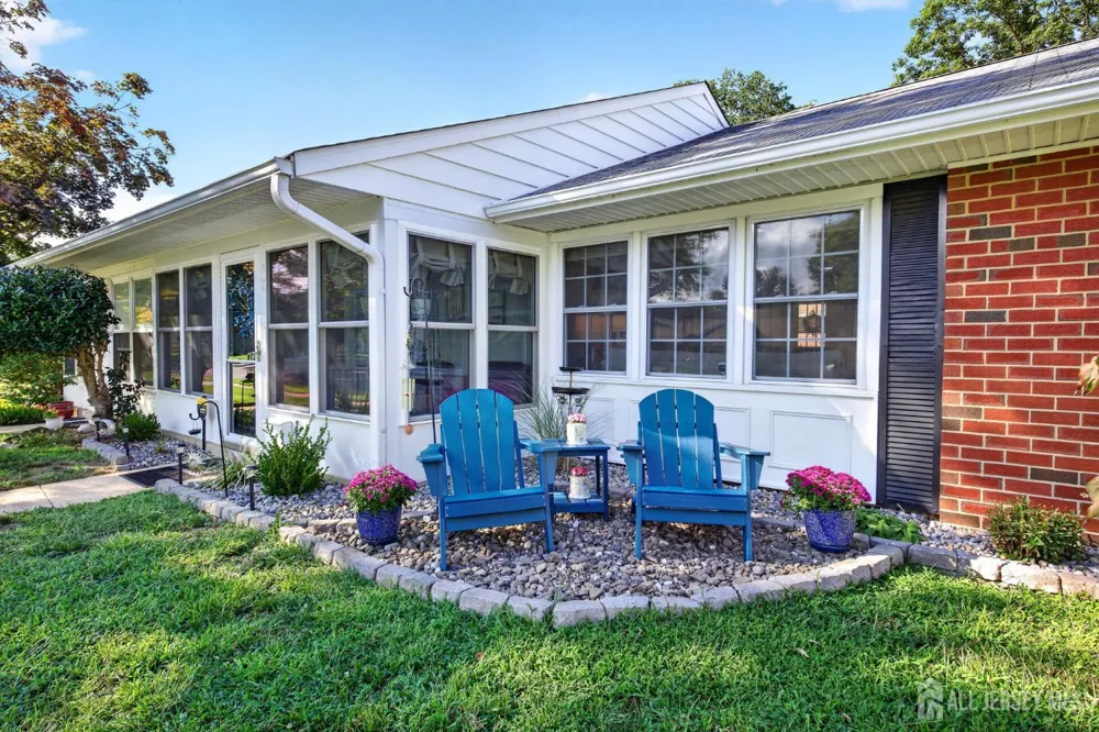 976 Aberdeen Drive Lakewood, NJ 08701